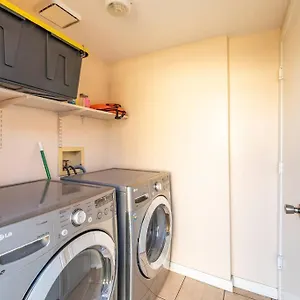 A+ 2 Bedroom Victorian Away From Holiday home Sacramento
